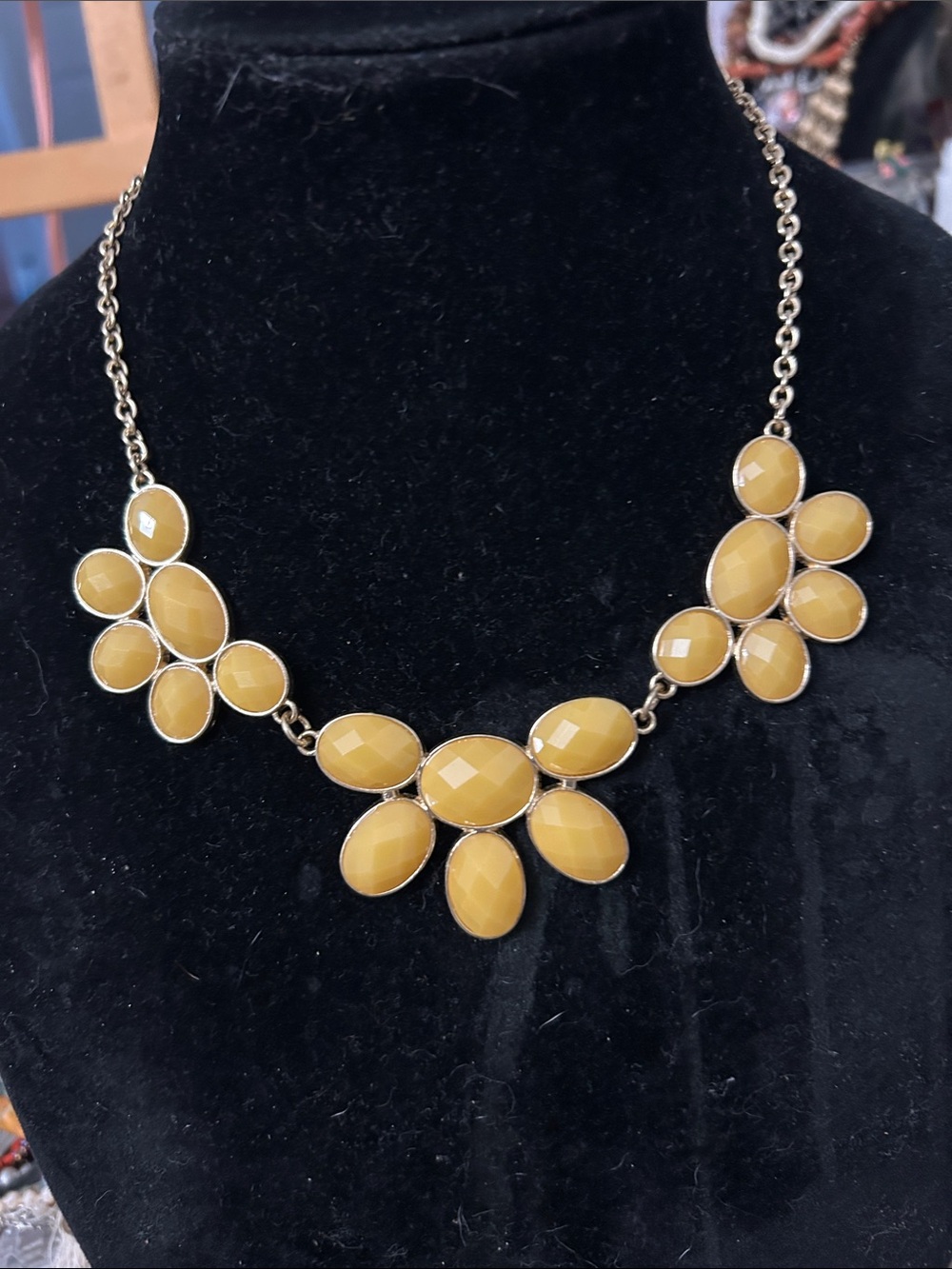 NWOT Statement Yellow Gemstone Bib Necklace - Women Jewelry